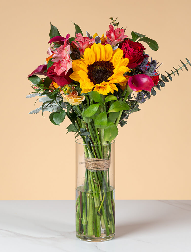 Burning love Single Sunflowers Arrangement in Vase