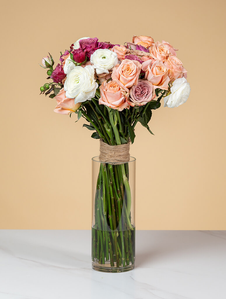 Audrey Hepburn Single Roses Arrangement in Vase