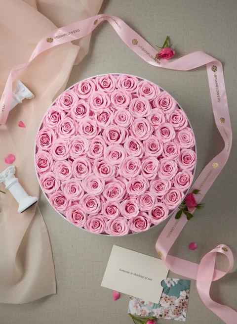 กล่องดอกไม้ ดอกกุหลาบอมตะ52ดอก