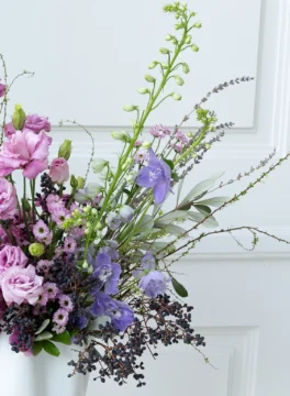 Flower vase, purple roses
