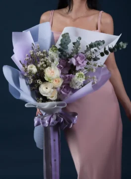 ช่อดอกรานังคูลัสสีขาว