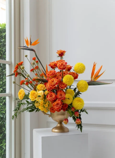 แจกันดอกไม้ประดับกลางโต๊ะ ดอกกุหลาบส้มโอทู