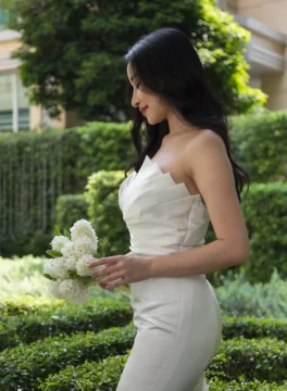 ช่อดอกไม้งานแต่งสีขาวล้วน