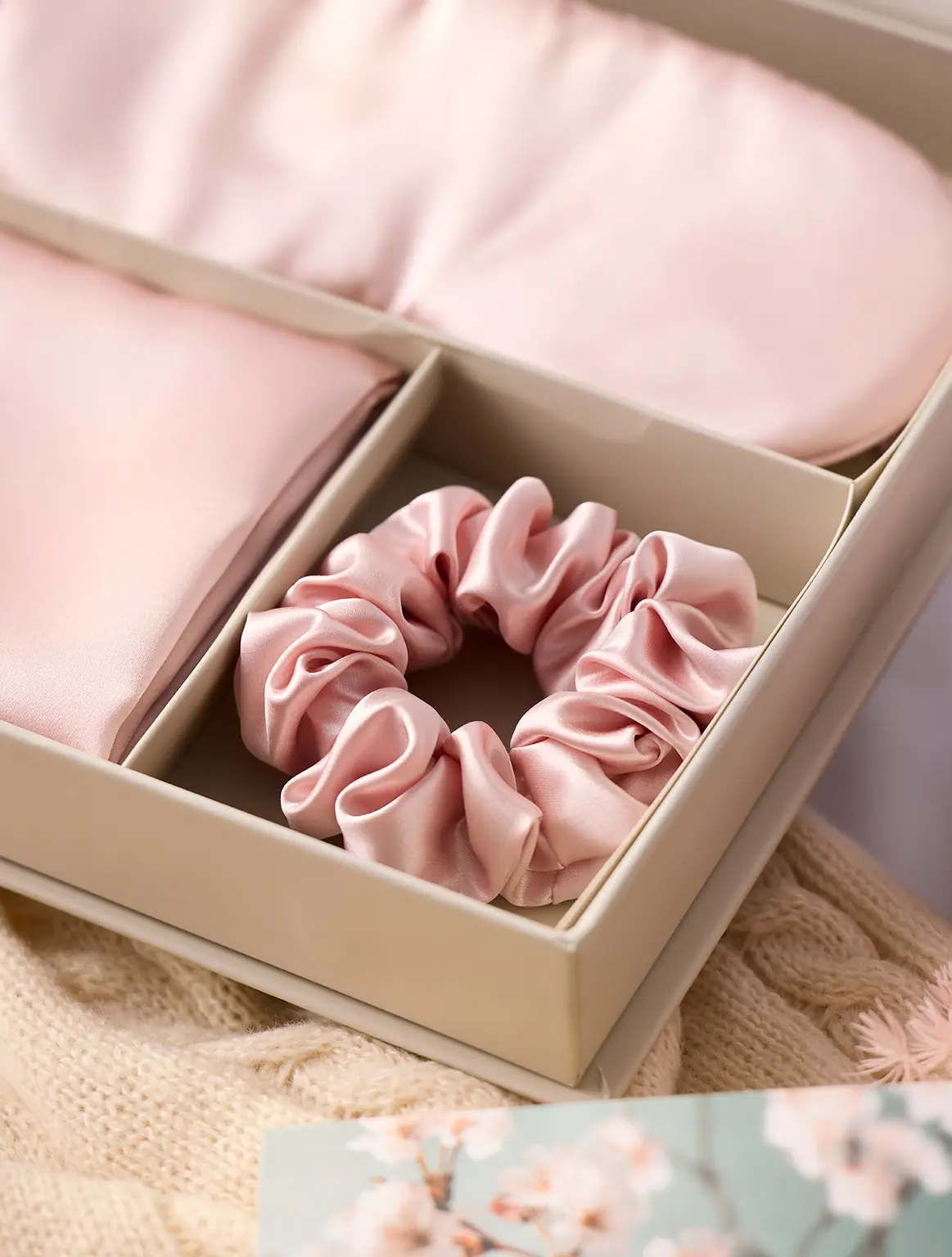 Silk & Treats Gift Set - Image 3