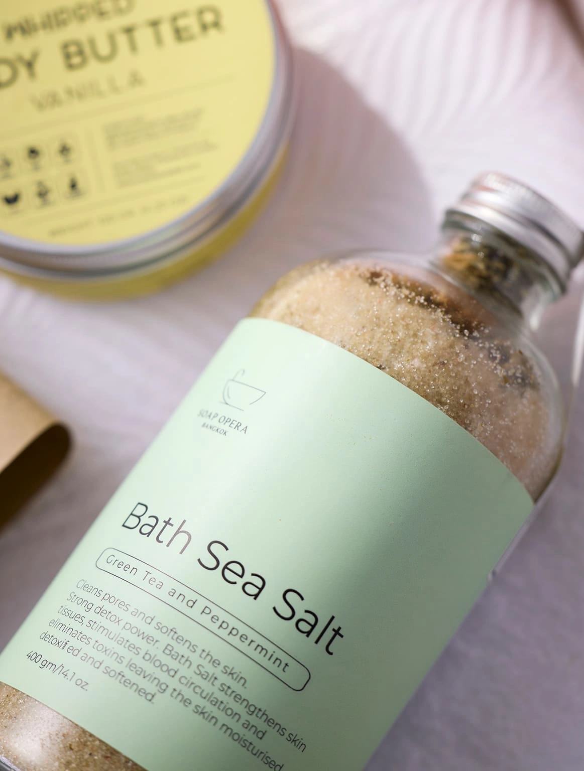 soap-opera-bangkok-bath-sea-salt-green-tea-peppermint-bottle-close-up