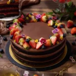 5lb - 25cm - Chocolate Mousse Cake with Strawberries Ganache